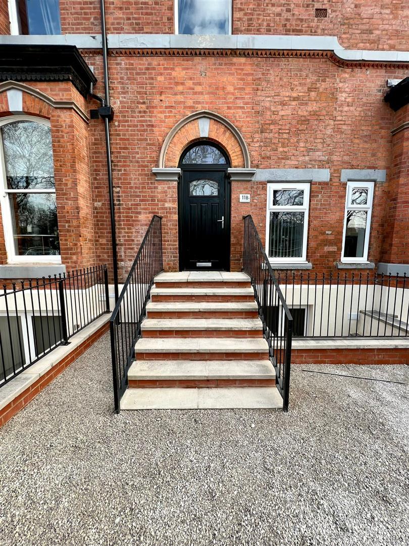 2 Bedroom Apartment To Rent image 2